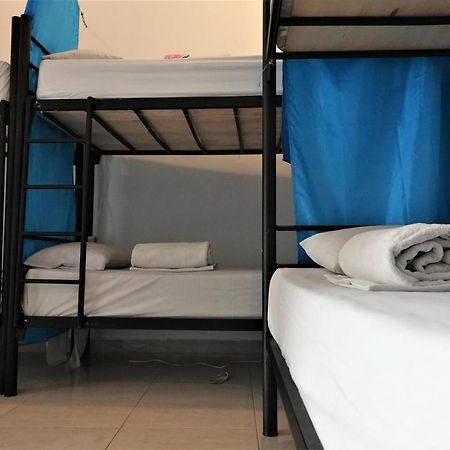 Hostel Point Break Canggu Exterior foto
