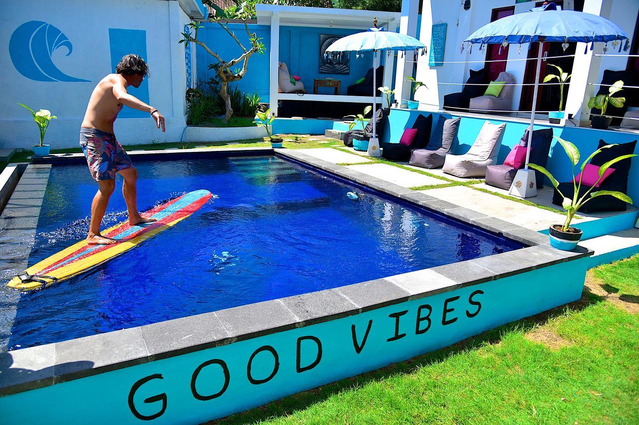 Hostel Point Break Canggu Exterior foto